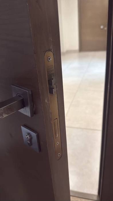 Puerta antes